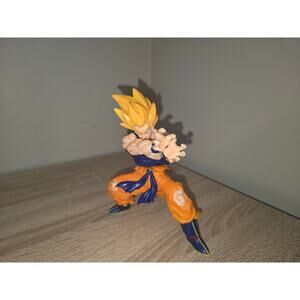 Dragon Ball Z Goku Super Saiyan Kamehameha Figurine 6" Japan Figure No Box PVC